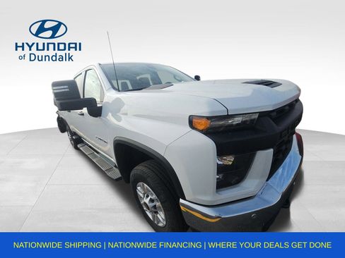 Used 2022 Chevrolet Silverado 2500 W/T w/ WT Convenience Package image 2