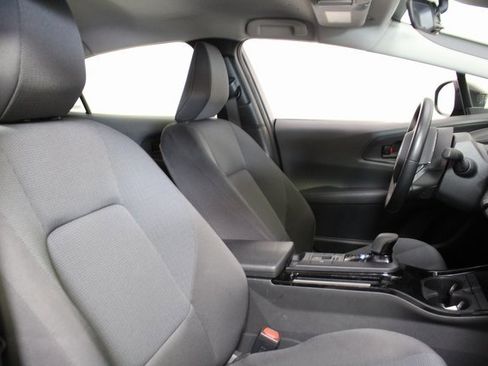 Used 2024 Toyota Prius LE image 12