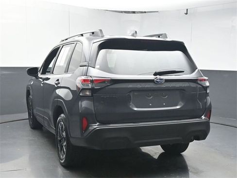 Used 2025 Subaru Forester Premium w/ Convenience Package #1 image 6