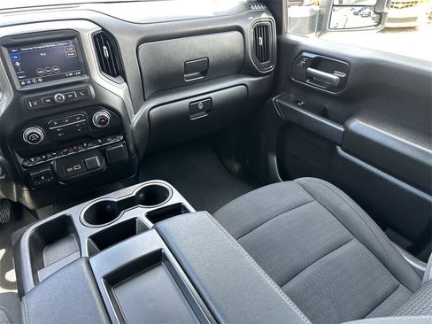 Used 2024 Chevrolet Silverado 2500 Custom w/ Custom Value Package image 13