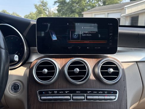 Used 2020 Mercedes-Benz C 300 4MATIC Sedan w/ Premium Package image 22