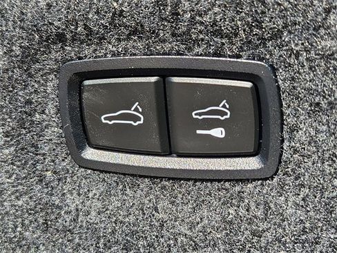 Used 2023 Audi RS e-tron GT w/ Carbon Performance Package image 30