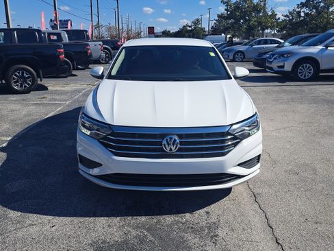 Used 2019 Volkswagen Jetta S image 2