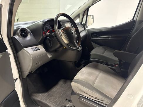 Used 2018 Nissan NV200 SV FWD image 18