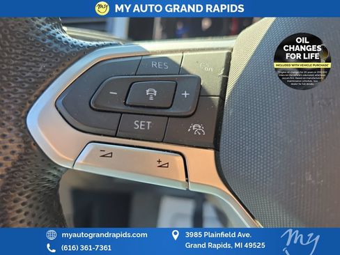 Used 2023 Volkswagen Atlas SEL R-Line AWD/4WD image 14