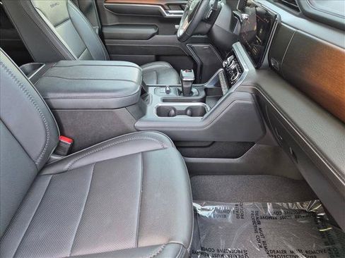Used 2024 GMC Sierra 1500 Denali AWD/4WD image 17