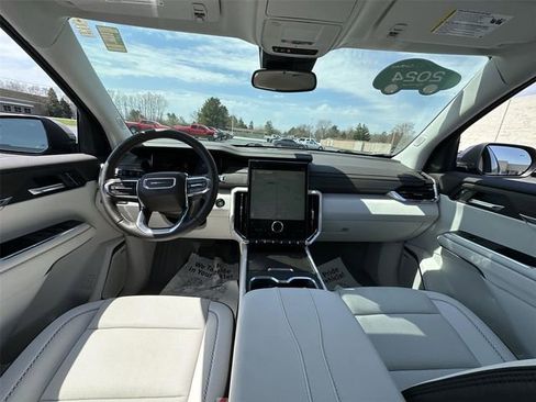 Used 2024 GMC Acadia Denali AWD/4WD image 20