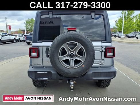 Used 2018 Jeep Wrangler Unlimited Sport S AWD/4WD image 9