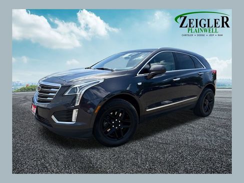 Used 2018 Cadillac XT5 FWD image 1