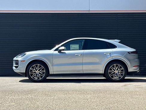 New 2026 Porsche Cayenne Coupe AWD/4WD image 2