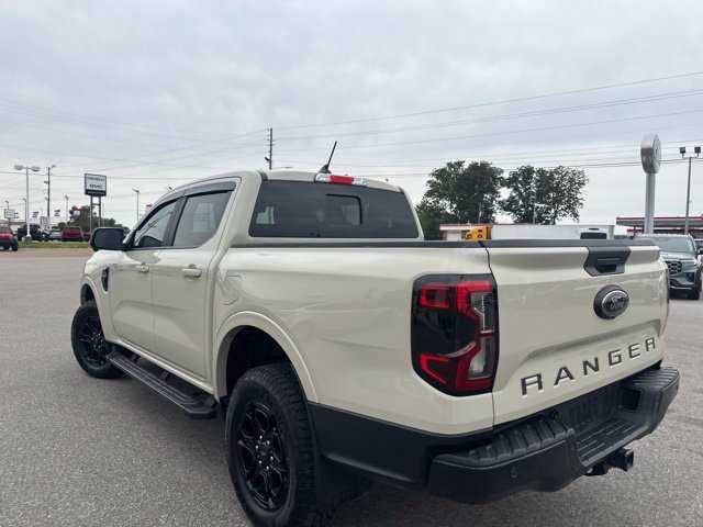Used 2025 Ford Ranger Lariat w/ Black Appearance Package RWD image 26