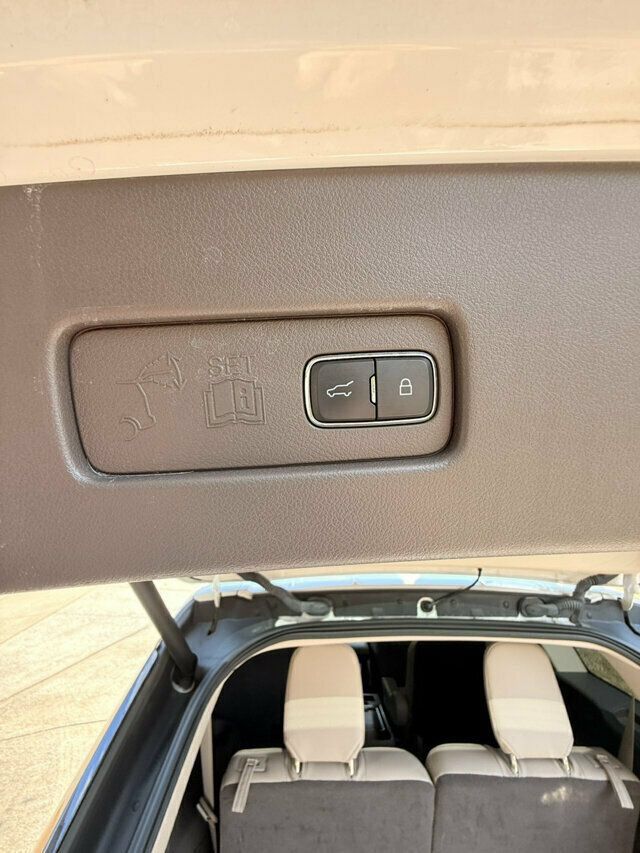 Used 2020 Lincoln Aviator Reserve w/ Equipment Group 202A AWD/4WD image 13