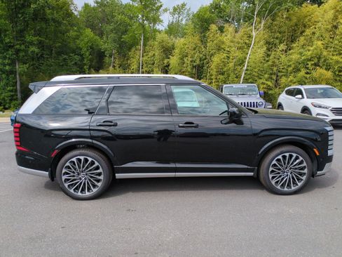 New 2026 Hyundai Palisade Calligraphy FWD image 8