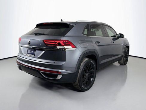 Certified 2023 Volkswagen Atlas Cross Sport SE w/ Panoramic Sunroof Package FWD image 5