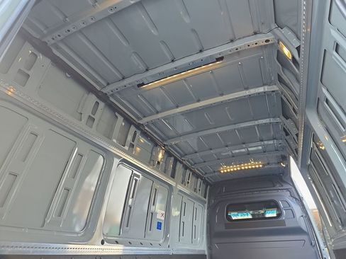 New 2024 Mercedes-Benz Sprinter 3500 image 7