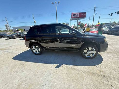 Used 2014 Jeep Compass Latitude FWD image 6