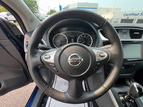 Used 2019 Nissan Sentra SV w/ Special Edition Package FWD image 16