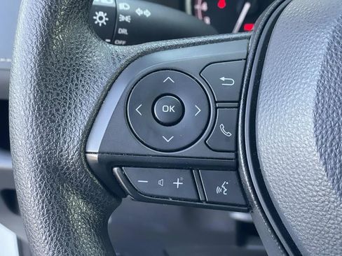 Used 2024 Toyota RAV4 LE image 8