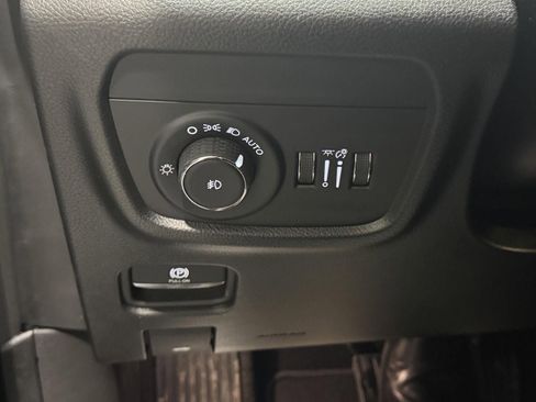 New 2025 Jeep Grand Cherokee Limited w/ Luxury Tech Group II image 21