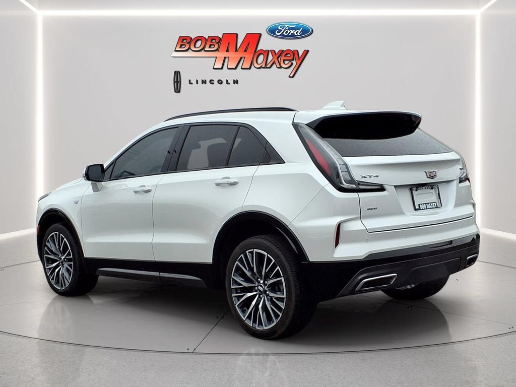 Used 2024 Cadillac XT4 Sport AWD/4WD image 7