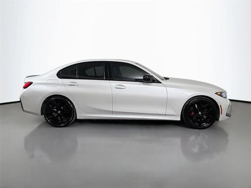 Used 2026 BMW 330i Sedan w/ M Sport Package RWD image 4
