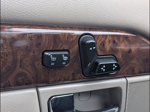 Used 2010 Mercury Grand Marquis LS image 21