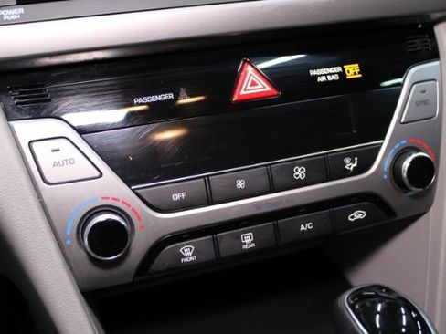 Used 2017 Hyundai Elantra ECO image 19