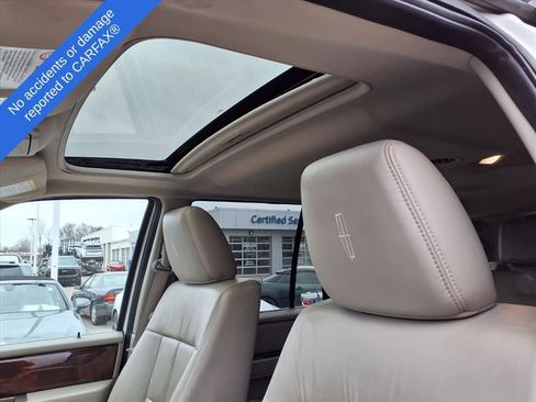 Used 2014 Lincoln Navigator Base image 19