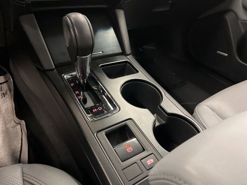 Used 2018 Subaru Legacy 3.6R Limited image 27