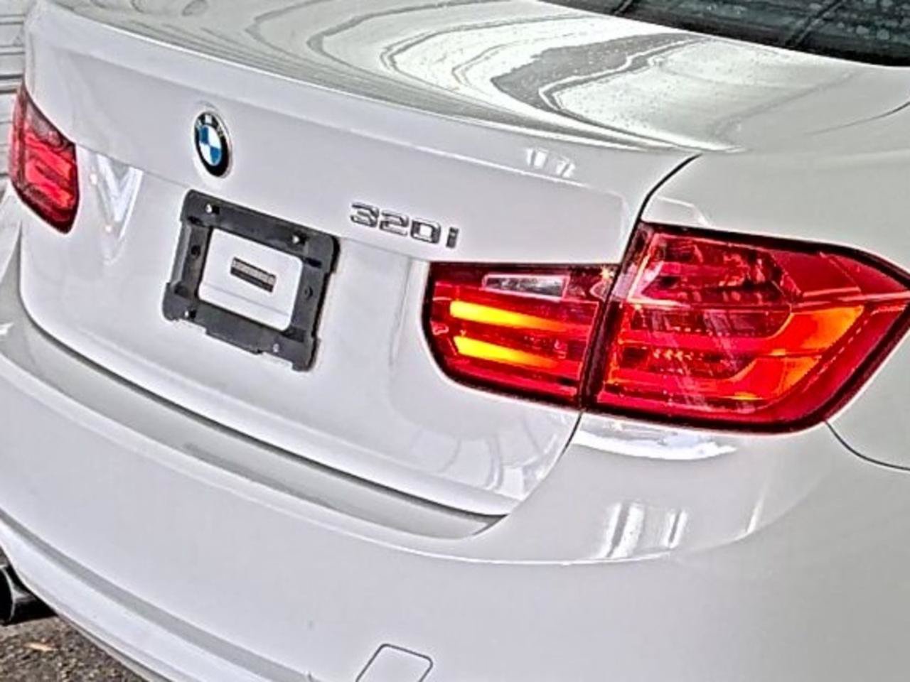 Used 2014 BMW 320i Sedan RWD image 7