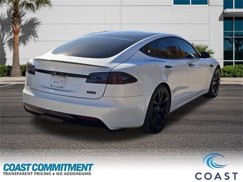 Used 2022 Tesla Model S Plaid image 6