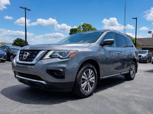 Used 2020 Nissan Pathfinder S AWD/4WD image 8