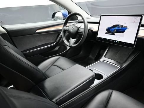 Used 2023 Tesla Model 3 Standard Range RWD image 12
