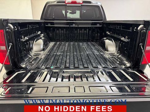Used 2022 Chevrolet Colorado Z71 w/ Safety Package AWD/4WD image 11