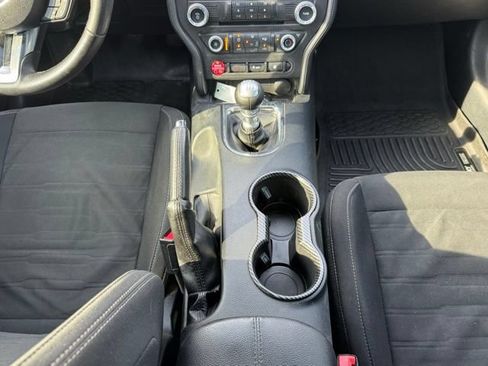 Used 2017 Ford Mustang GT RWD image 16