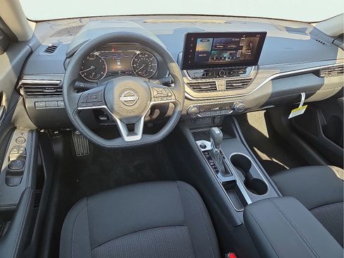 New 2026 Nissan Altima 2.5 SV FWD image 11