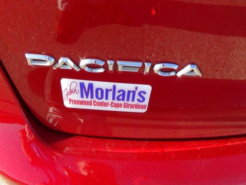 Certified 2025 Chrysler Pacifica Select FWD image 10