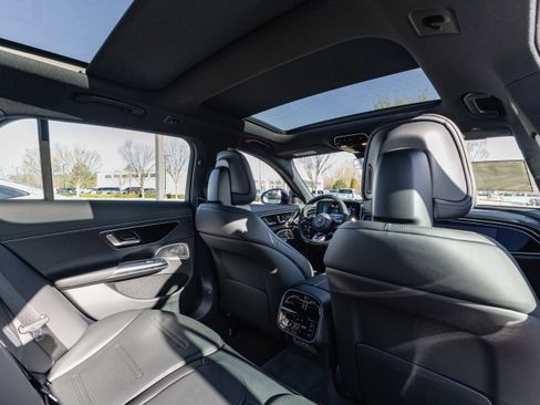 New 2026 Mercedes-Benz E 53 AMG 4MATIC Sedan image 29