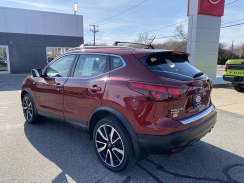 Used 2019 Nissan Rogue Sport SL AWD/4WD image 3