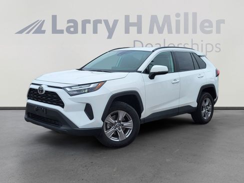 Certified 2025 Toyota RAV4 XLE image 1