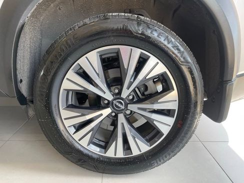 Certified 2023 Nissan Rogue SV image 16