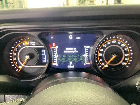 New 2026 Jeep Wrangler Unlimited Rubicon AWD/4WD image 19