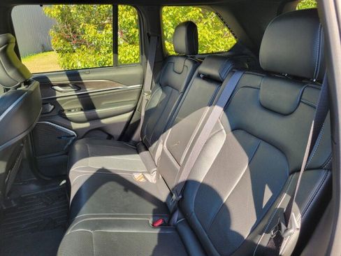 Used 2023 Jeep Grand Cherokee Overland w/ Adv Protech Group III image 14