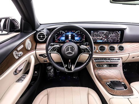 Used 2022 Mercedes-Benz E 350 Sedan w/ AMG Line Exterior image 6