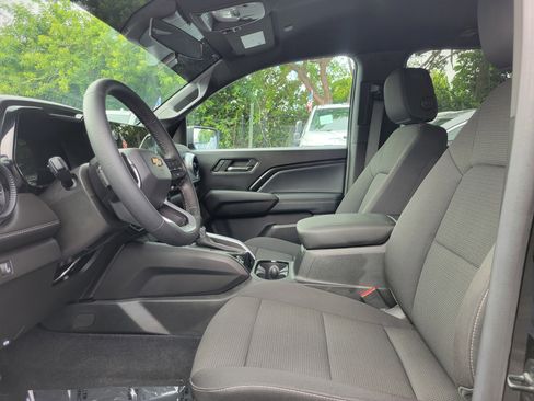 Used 2024 Chevrolet Colorado LT image 12