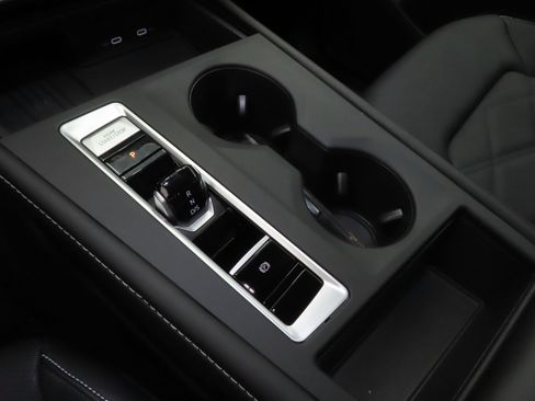 New 2026 Volkswagen Atlas SE image 17