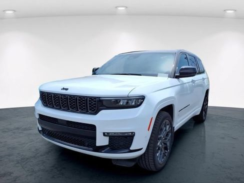 Used 2025 Jeep Grand Cherokee L Summit AWD/4WD image 4