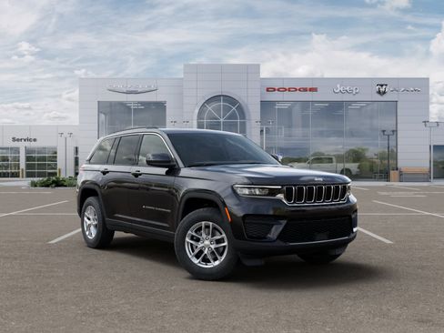 New 2025 Jeep Grand Cherokee Laredo X w/ Luxury Tech Group I image 5