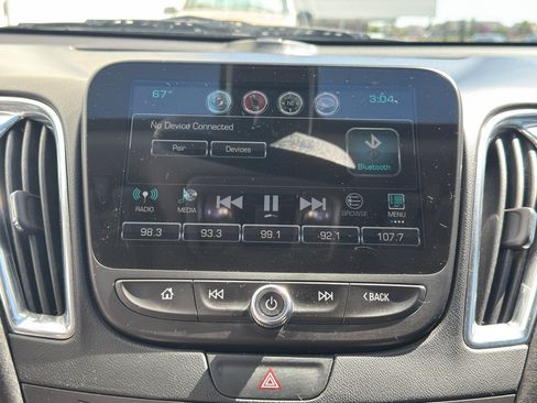 Used 2018 Chevrolet Malibu LT FWD image 23
