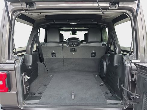 Used 2021 Jeep Wrangler Unlimited Rubicon AWD/4WD image 14